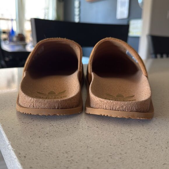 adidas Women’s Slide Sandals in Tan/Gold - Picture 6 of 14